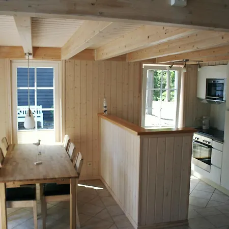 Holiday home Ostseestrandhus - Baabe