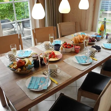 Дом отдыха Ostseestrandhus - *